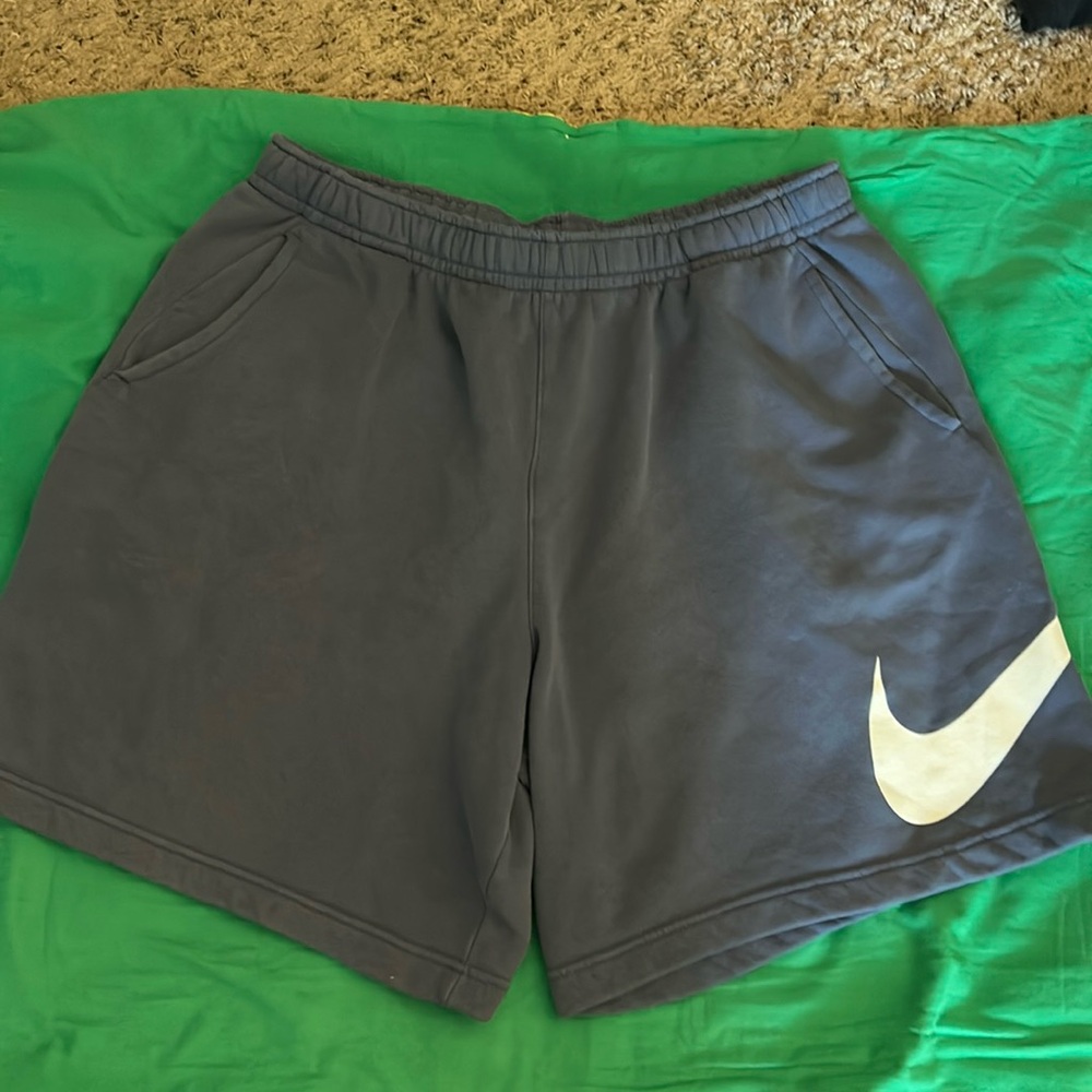 Men’s Nike shorts